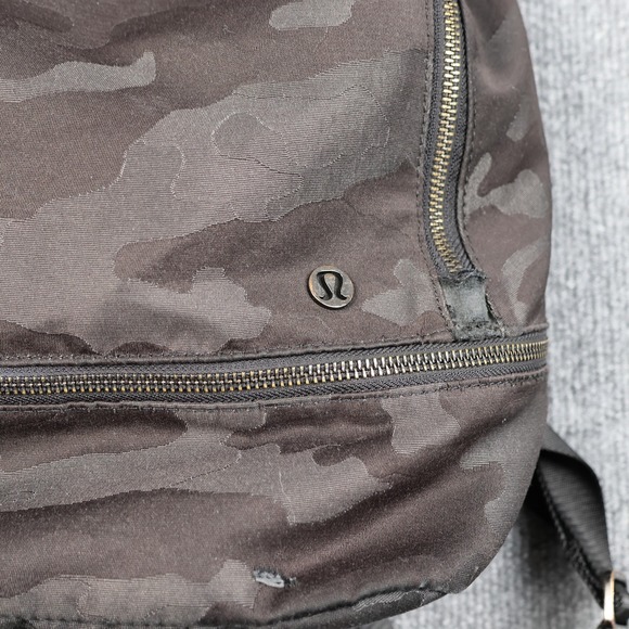 faux fur mini backpack Guava Camera Bag Dji Mavic Color:White/Grey Faux fur is animal sub